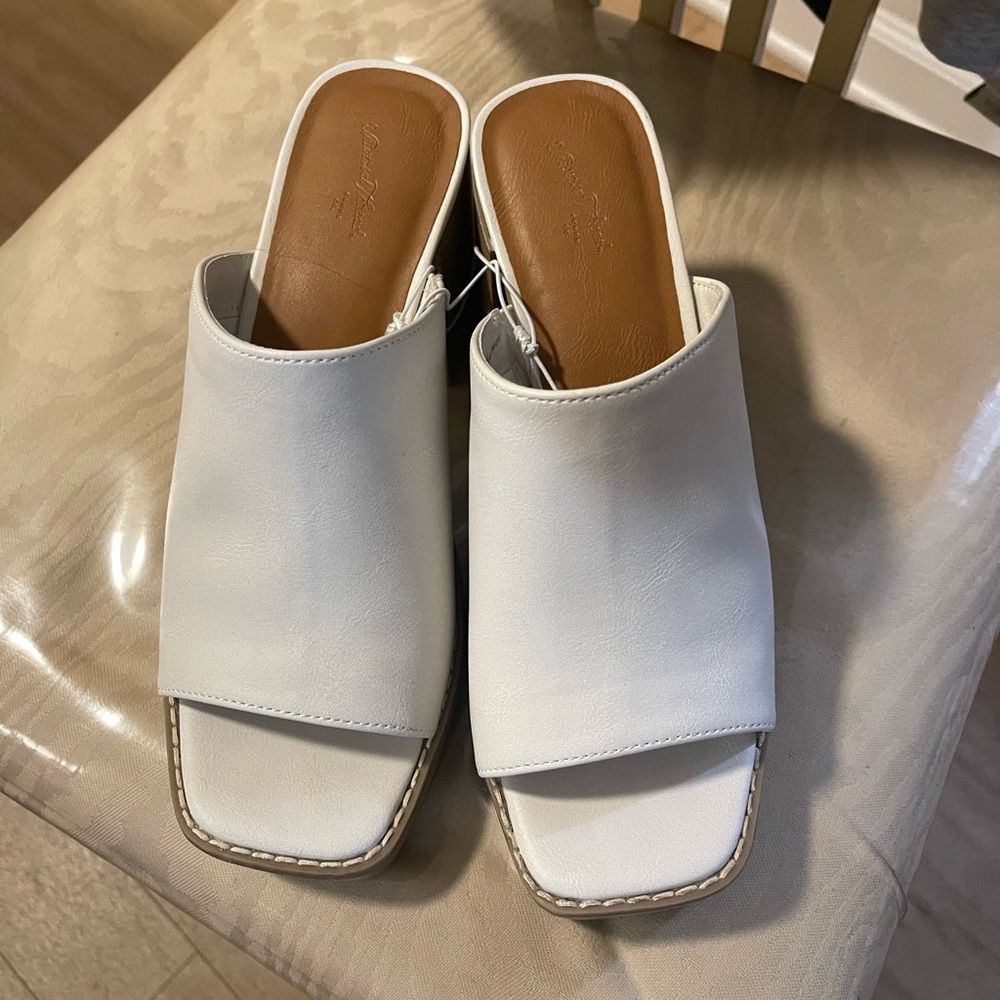 White Heeled Mules - Picture 4 of 9